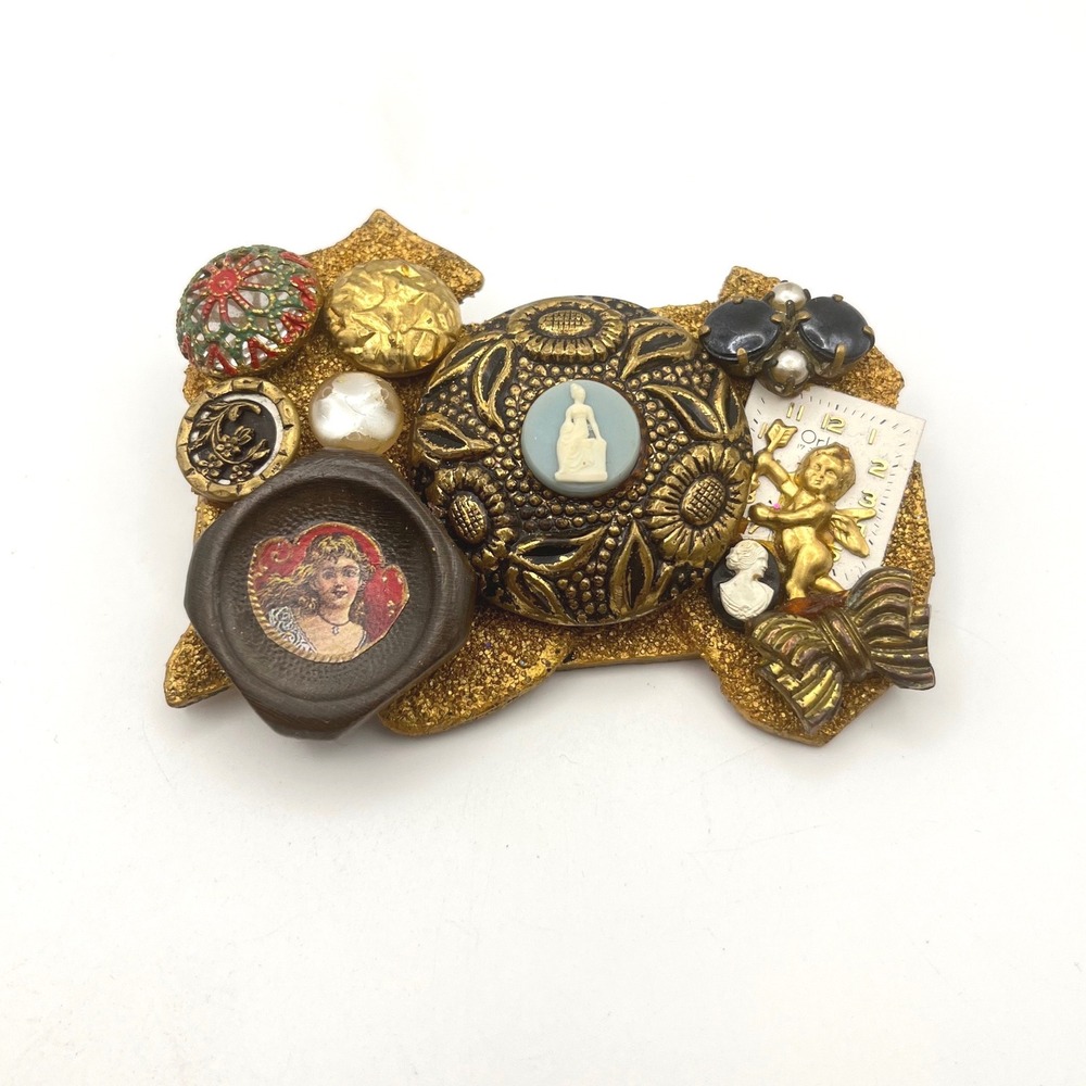 Vintage Artisan Assemblage‎ Brooch Cherub Cameo Mixed Media Gold Tone